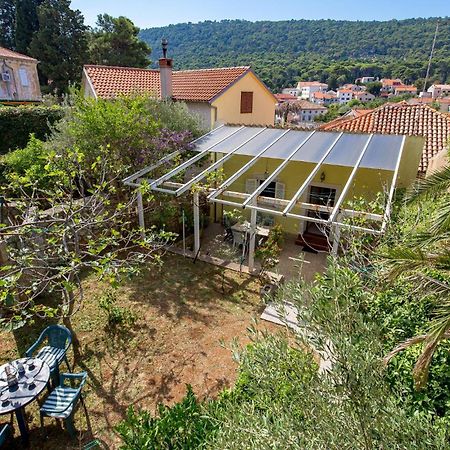 Lovely Apartment In Veli Losinj With Kitchen Exteriér fotografie
